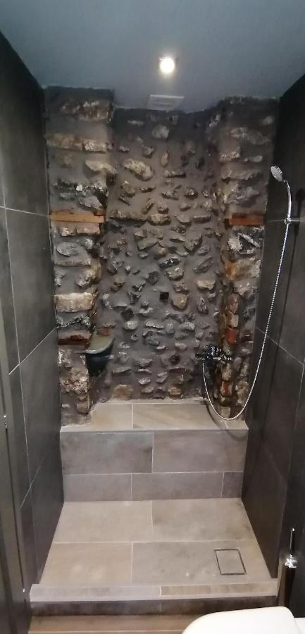 ליטוחורון Riverbed Traditional Guest House חדר תמונה